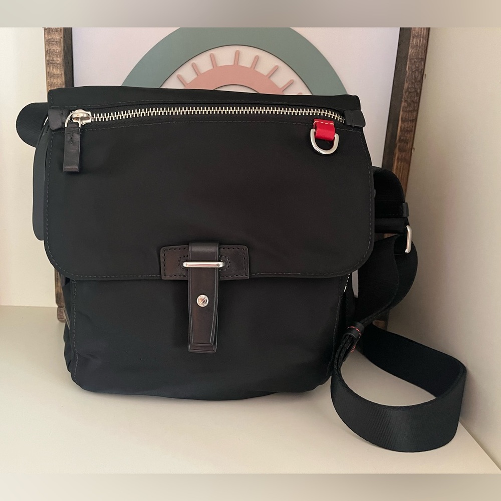 Tumi nylon crossbody bag in excellent condition